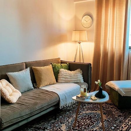 Entire Serviced Apartment With A Beautiful View Tirana Eksteriør billede
