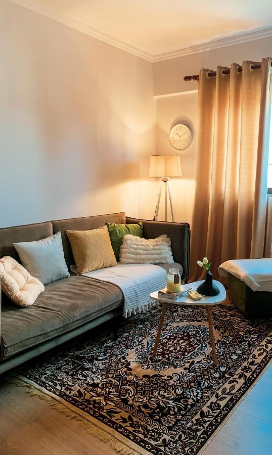 Entire Serviced Apartment With A Beautiful View Tirana Eksteriør billede