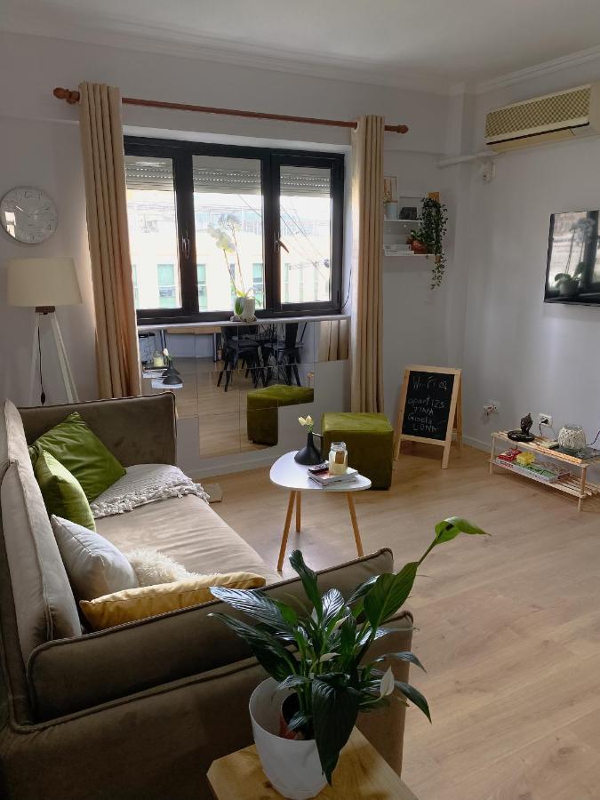 Entire Serviced Apartment With A Beautiful View Tirana Eksteriør billede